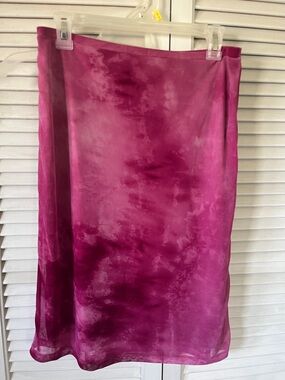 Express Magenta skirt